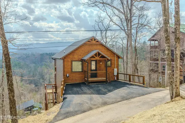 1829 Fantasy Way, Sevierville, TN 37876