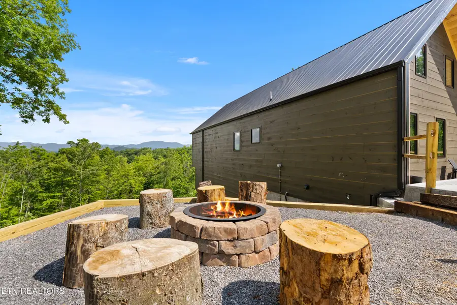1863 Bluff Ridge Rd, Sevierville, TN 37876 - #3