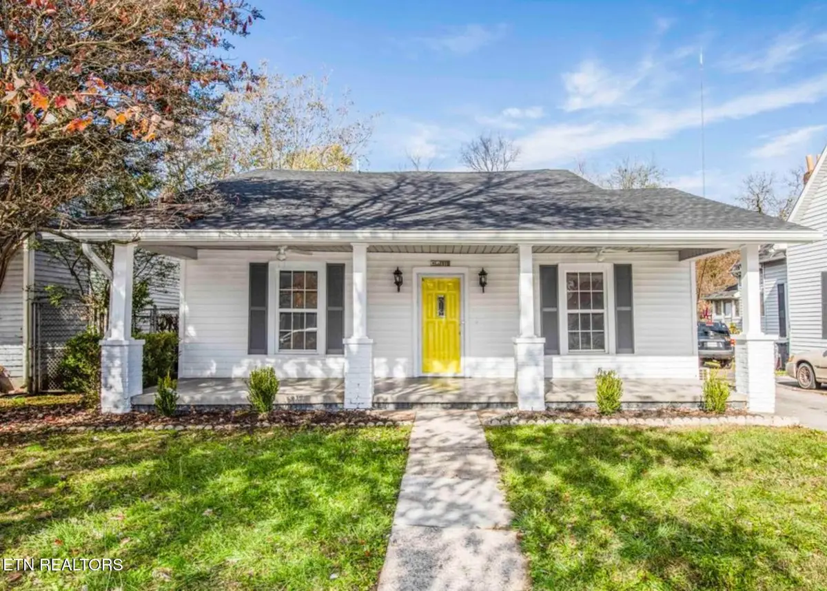 319 E Burwell Ave, Knoxville, TN 37917 - #1