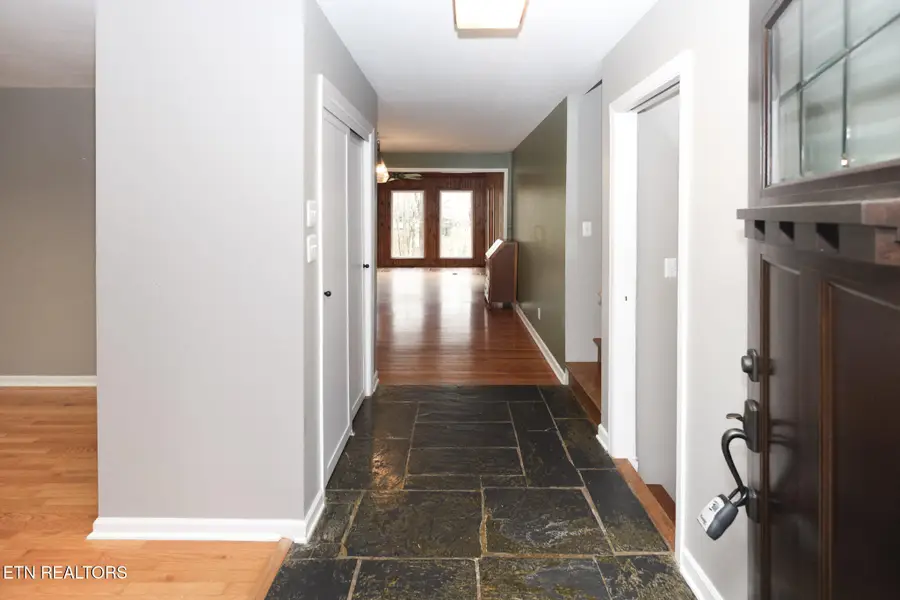 112 Newcrest Lane, Oak Ridge, TN 37830 - #2