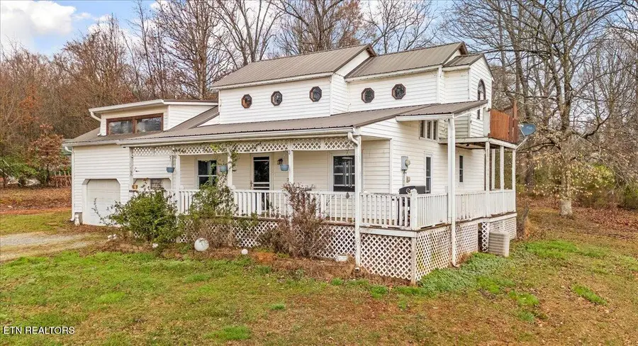 966 Chestnut Grove Rd, Dandridge, TN 37725 - #2