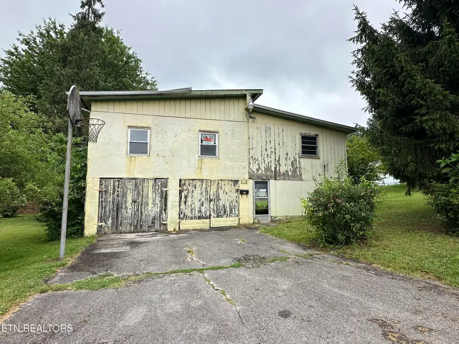 1688 Ridgeway Drive, Kingsport, TN 37664 - #2