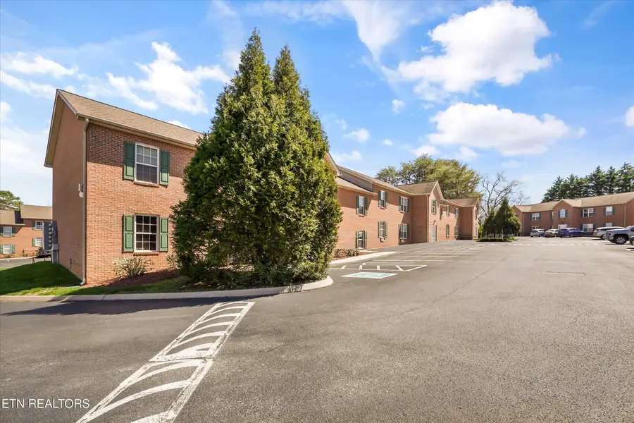 1638 Maple View Way, Knoxville, TN 37918 - #3