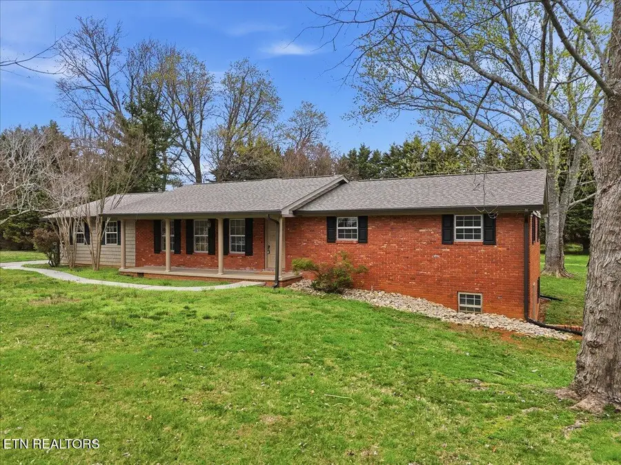 210 Hood St, Maryville, TN 37803 - #3