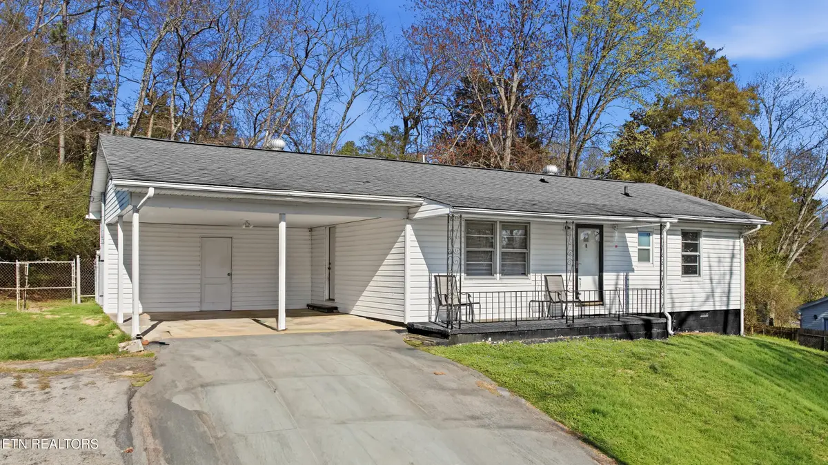 6230 Pleasant Ridge Rd, Knoxville, TN 37912 - #1