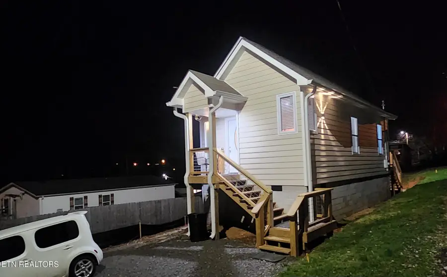 746 Fair St, Sweetwater, TN 37874 - #3