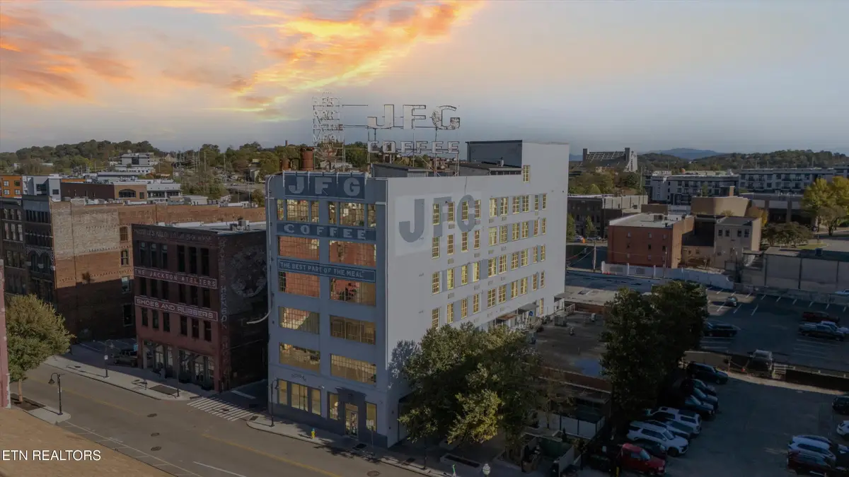 200 W Jackson Ave #607, Knoxville, TN 37902 - #1