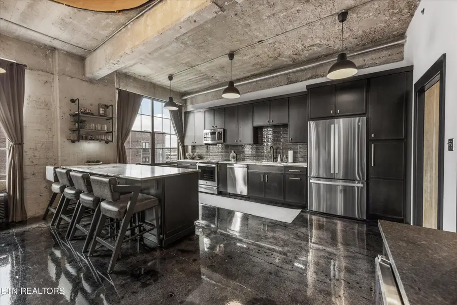 200 W Jackson Ave #607, Knoxville, TN 37902 - #3