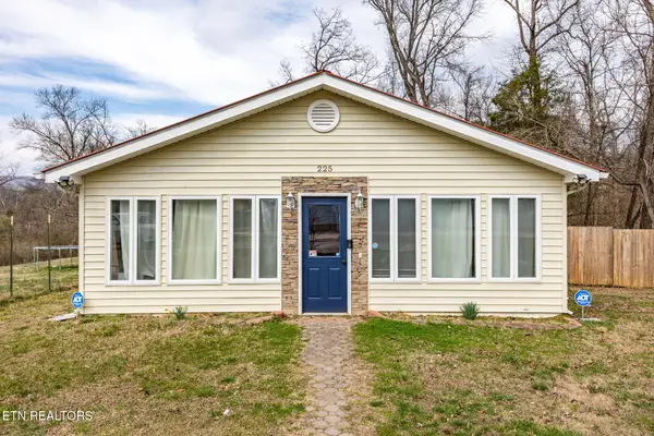 225 Capps Lane, Harriman, TN 37748