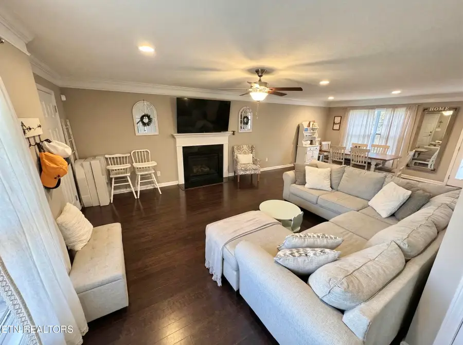 7443 Ladd Rd, Powell, TN 37849 - #3