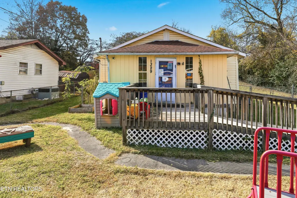 1329 Border St, Knoxville, TN 37914 - #1