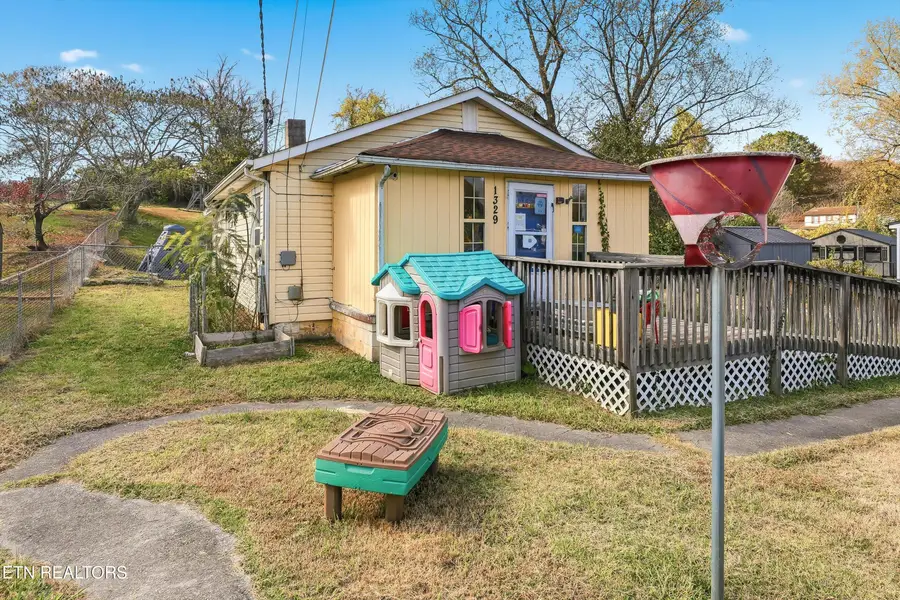 1329 Border St, Knoxville, TN 37914 - #3