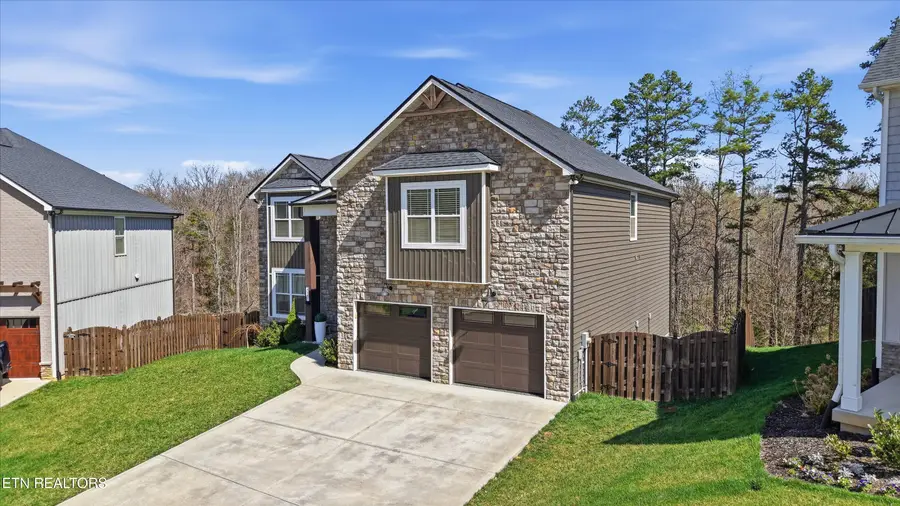2052 Highlands Ridge Lane, Knoxville, TN 37932 - #2