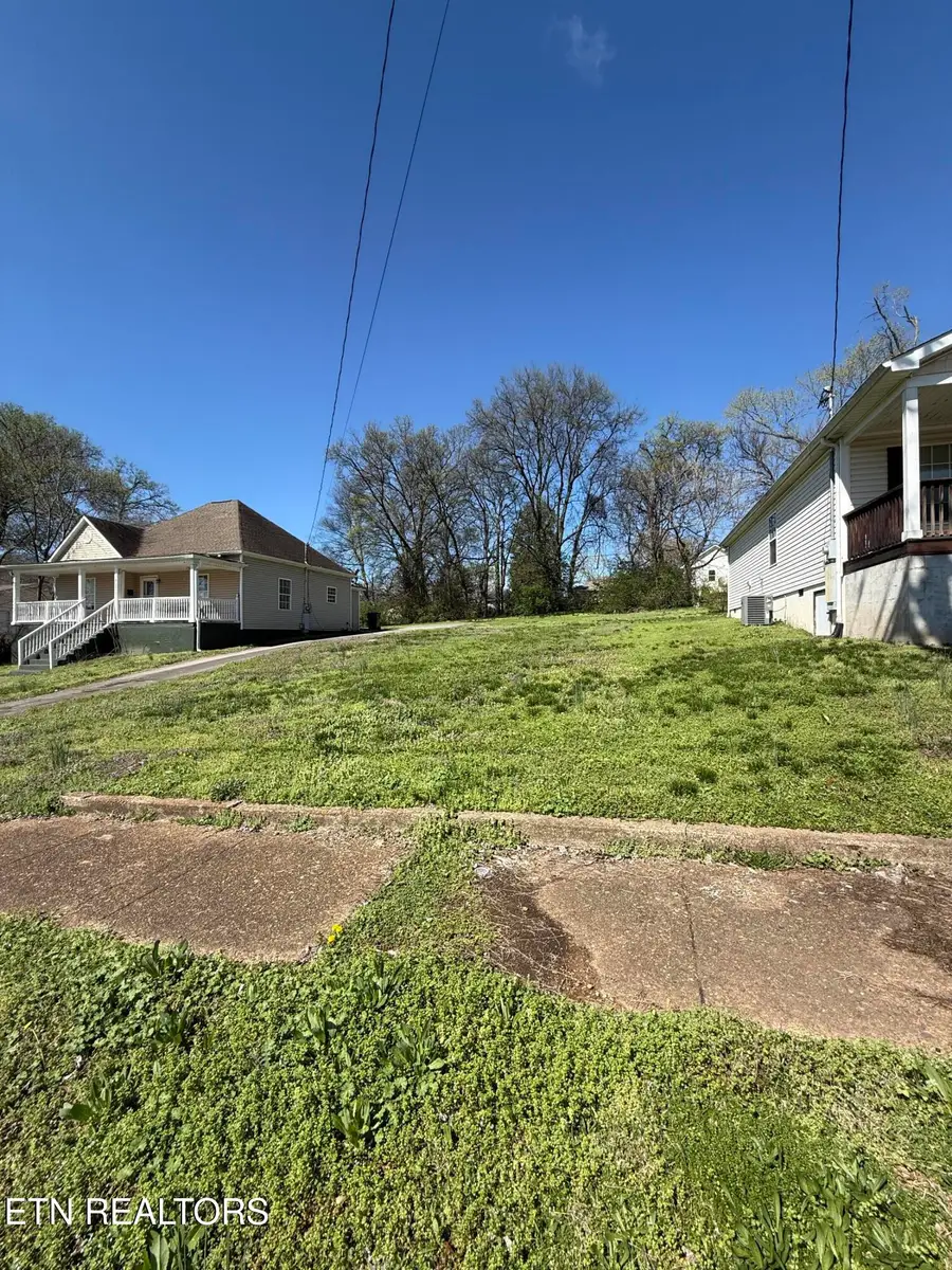 2231 Virginia Ave, Knoxville, TN 37921 - #3