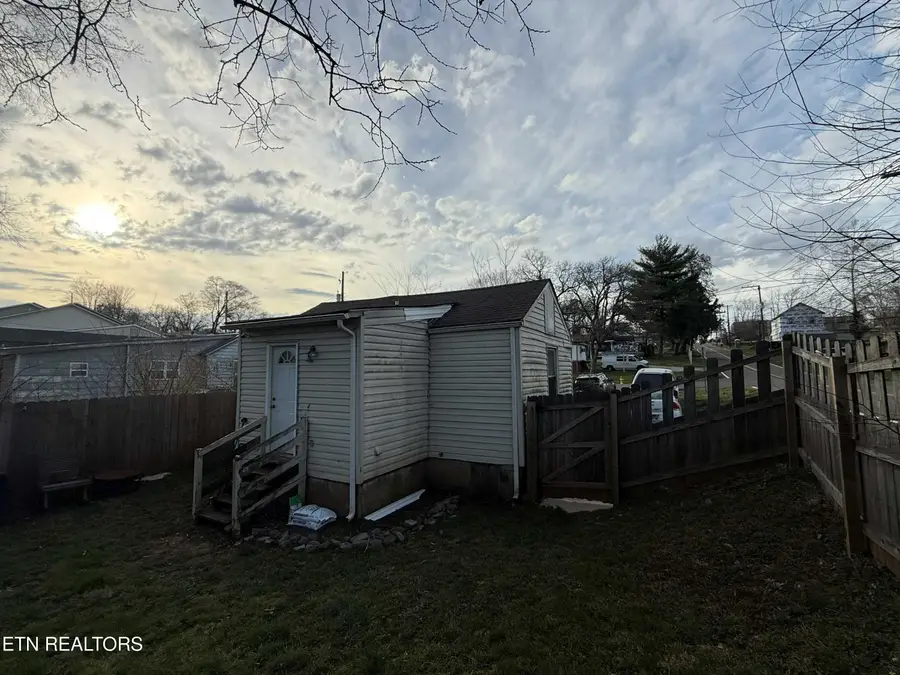 800 Sidebrook Ave, Knoxville, TN 37921 - #2