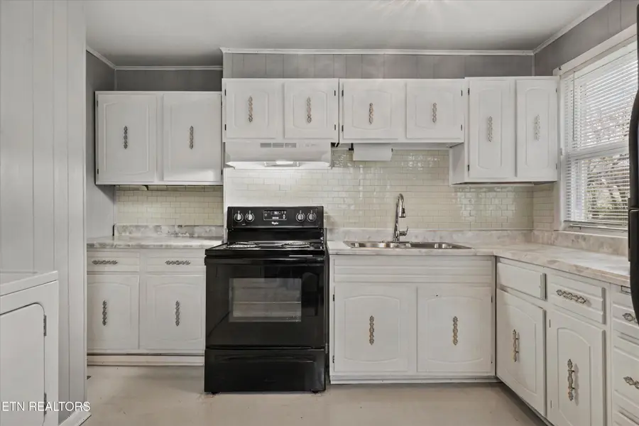 4303 Bruhin Rd, Knoxville, TN 37912 - #2