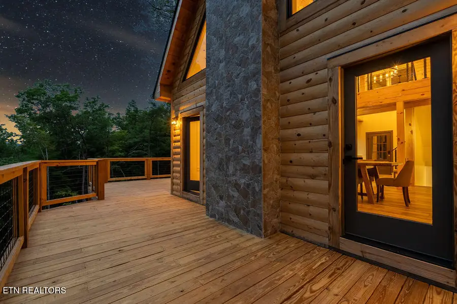 4406 Long Rifle Rd, Sevierville, TN 37862 - #2