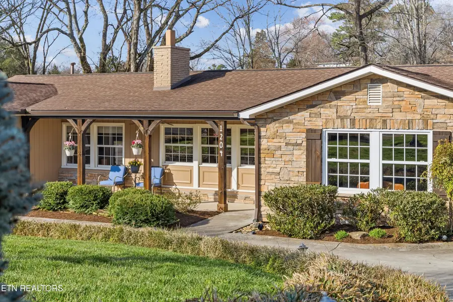 1204 Huntington Rd, Knoxville, TN 37919 - #3