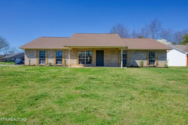 104 Maple Oak Drive, Maryville, TN 37801