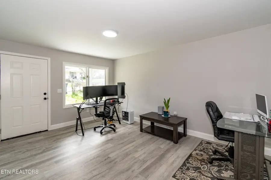 1123 Vermont Ave, Knoxville, TN 37921 - #3