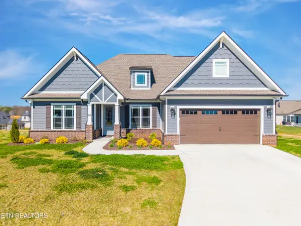 424 Bittersweet Lane, Lenoir City, TN 37771