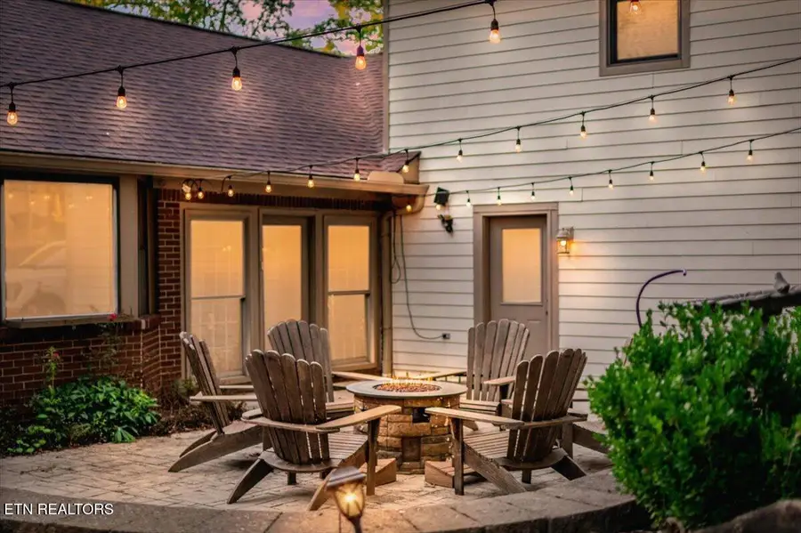 1517 Deerfield Way, Lafollette, TN 37766 - #2