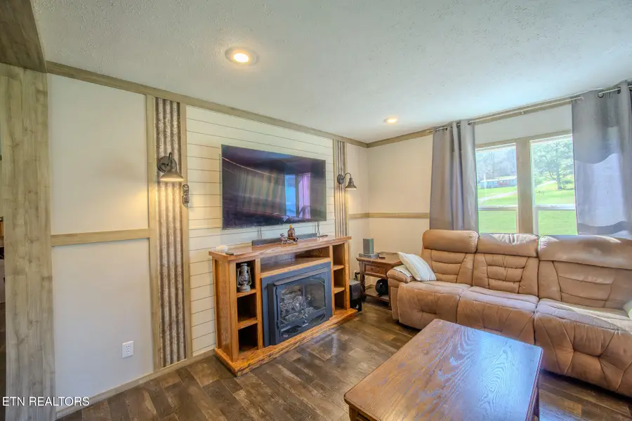 316 Morris Demps Rd, Sparta, TN 38583 - #3