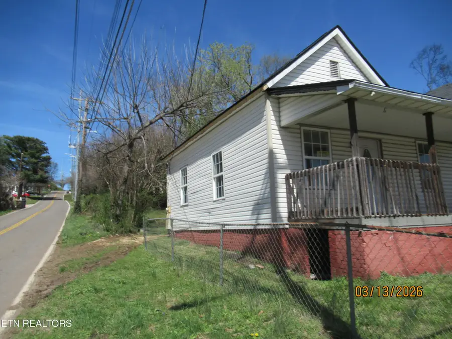 1601 Hoitt Ave, Knoxville, TN 37917 - #2