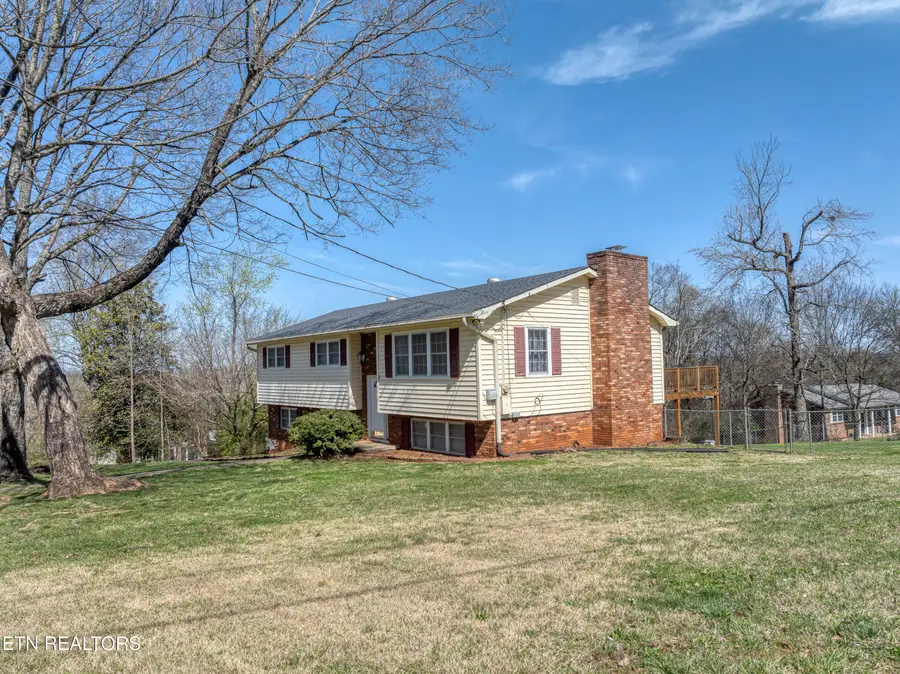 726 Greenwich Drive, Maryville, TN 37803 - #3