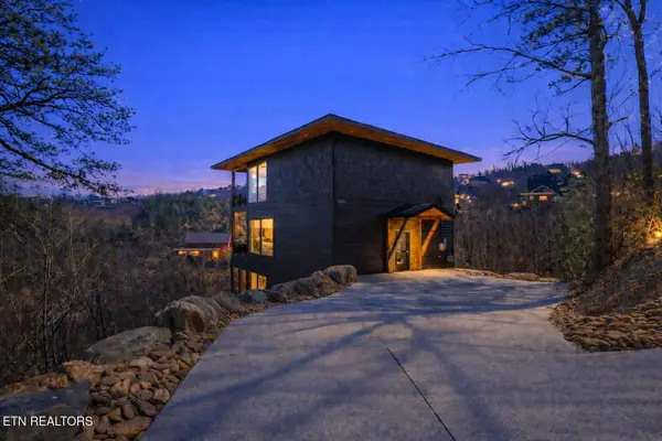 545 Edgewood Drive, Gatlinburg, TN 37738