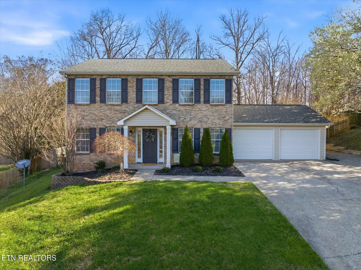 8212 Foxworth Tr, Powell, TN 37849 - #1