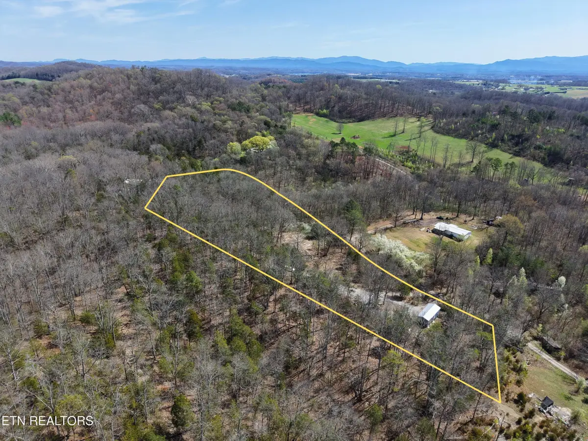 137 Watt Rd, Sweetwater, TN 37874 - #1