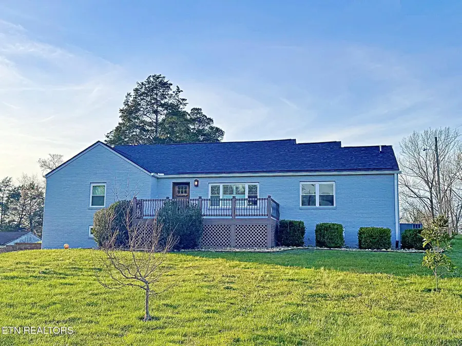 503 W Beaver Creek Drive, Powell, TN 37849 - #3