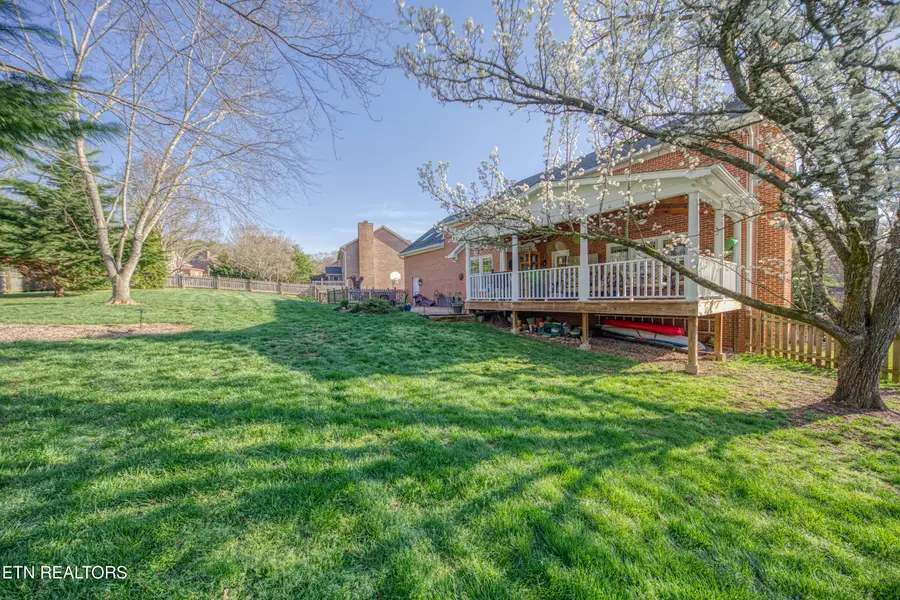 510 Maple Tree Drive, Knoxville, TN 37934 - #3