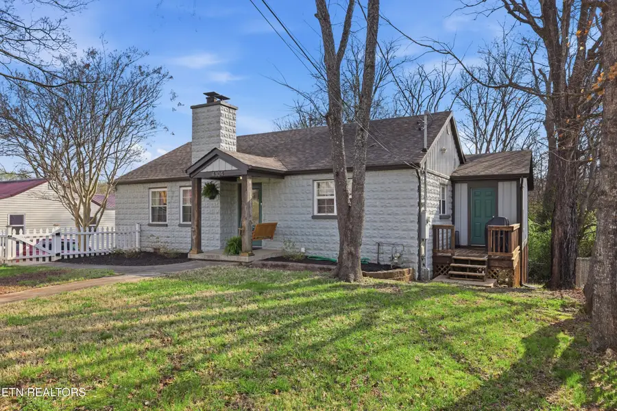 4304 Woodlawn Pike, Knoxville, TN 37920 - #3