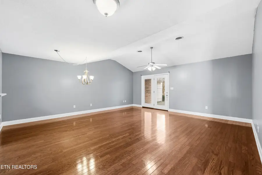 136 River Garden Court, Sevierville, TN 37862 - #3