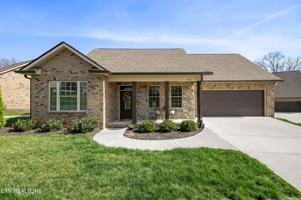1773 Mountain Drive, Lenoir City, TN 37772