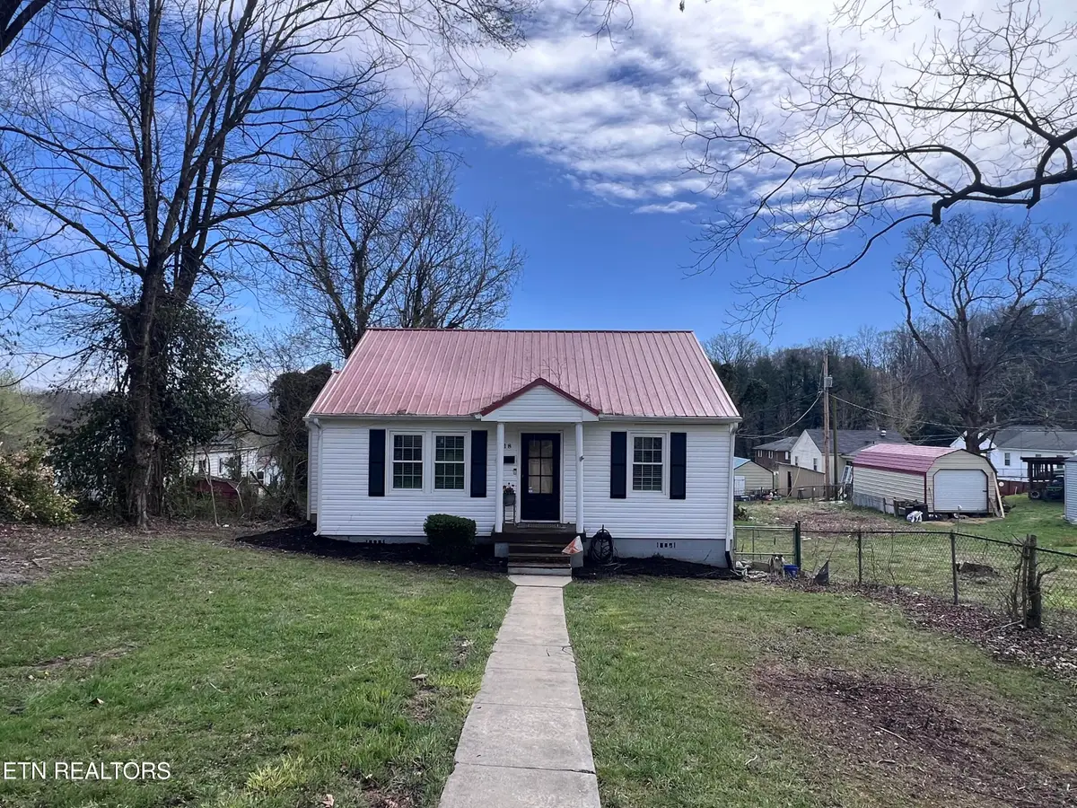 118 E Kentucky Ave, Lafollette, TN 37766 - #1
