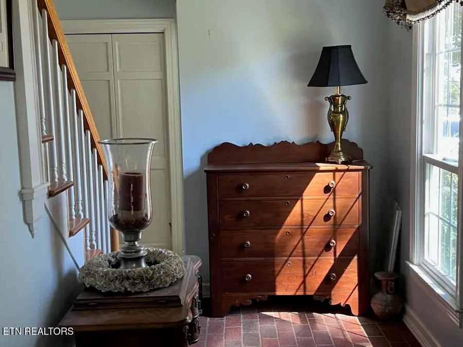 2747 Mountain View Rd, Lenoir City, TN 37771 - #3