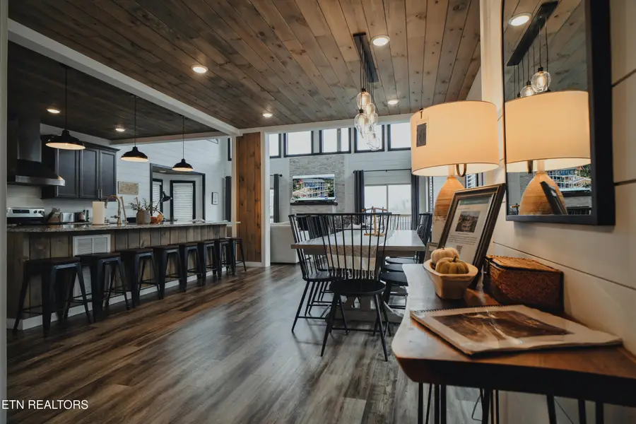 633 Pinecrest Drive, Gatlinburg, TN 37738 - #2