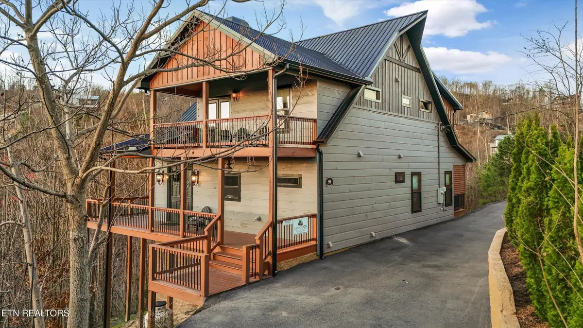 561 Edgewood Drive, Gatlinburg, TN 37738 - #1