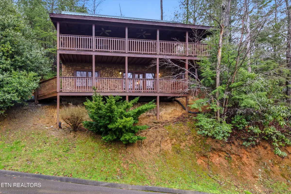 640 Cub Path Way, Gatlinburg, TN 37738 - #1
