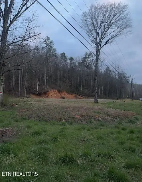 320 Frost Bottom Rd, Oliver Springs, TN 37840 - #2