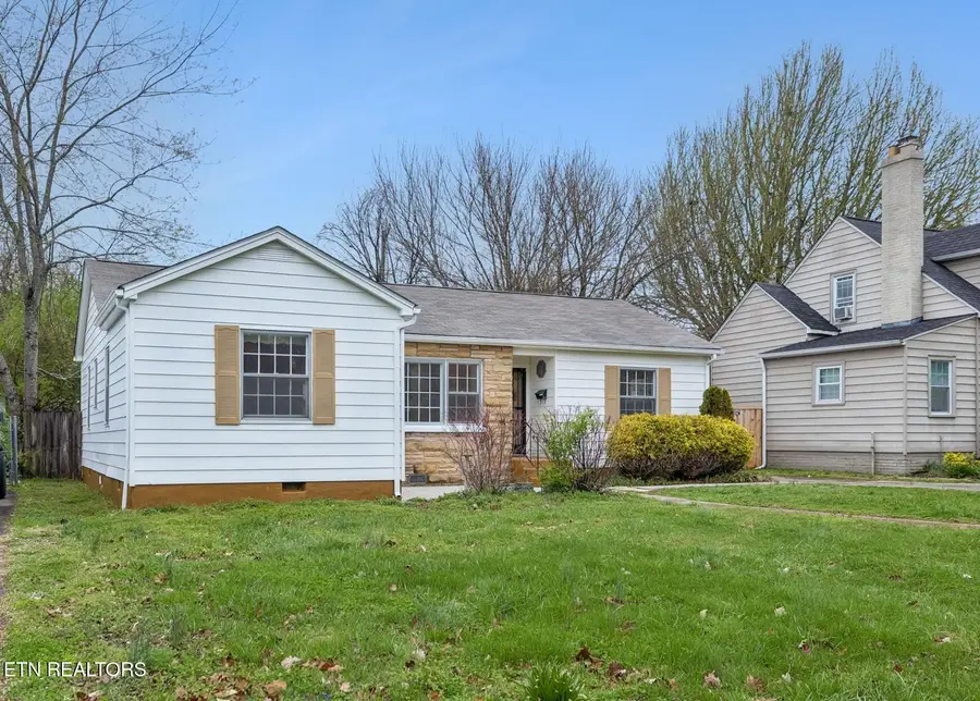 1617 Fairmont Blvd, Knoxville, TN 37917 - #3