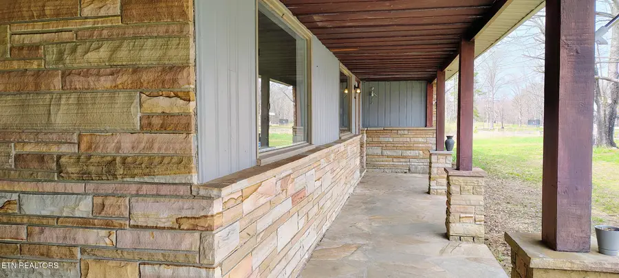 710 Dogwood Rd, Rockwood, TN 37854 - #2