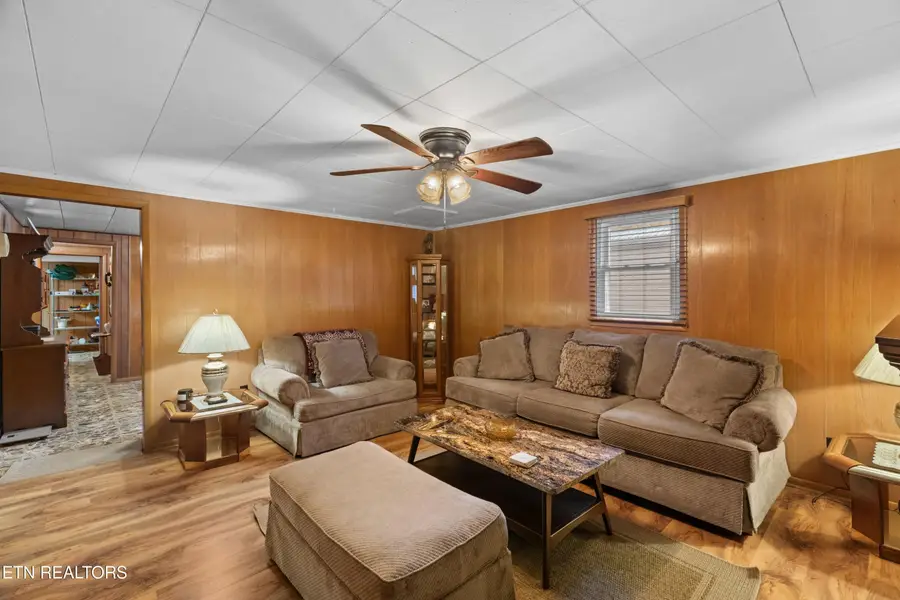 614 Old Sevierville Hwy, Newport, TN 37821 - #3