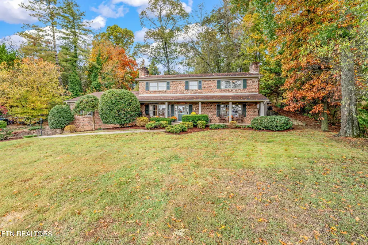 5411 Holston Hills Rd, Knoxville, TN 37914 - #1