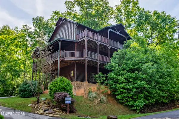 1820 Elk Springs Way, Gatlinburg, TN 37738