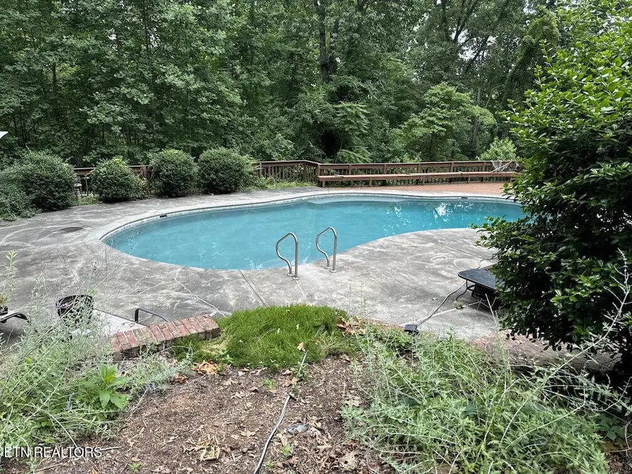 1006B W Outer Drive, Oak Ridge, TN 37830 - #2