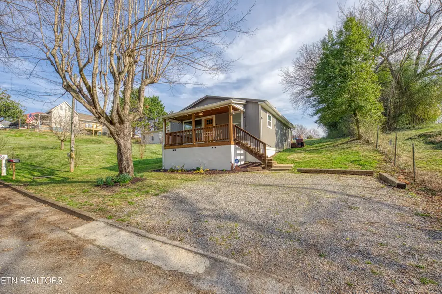 703 N D St, Lenoir City, TN 37771 - #3